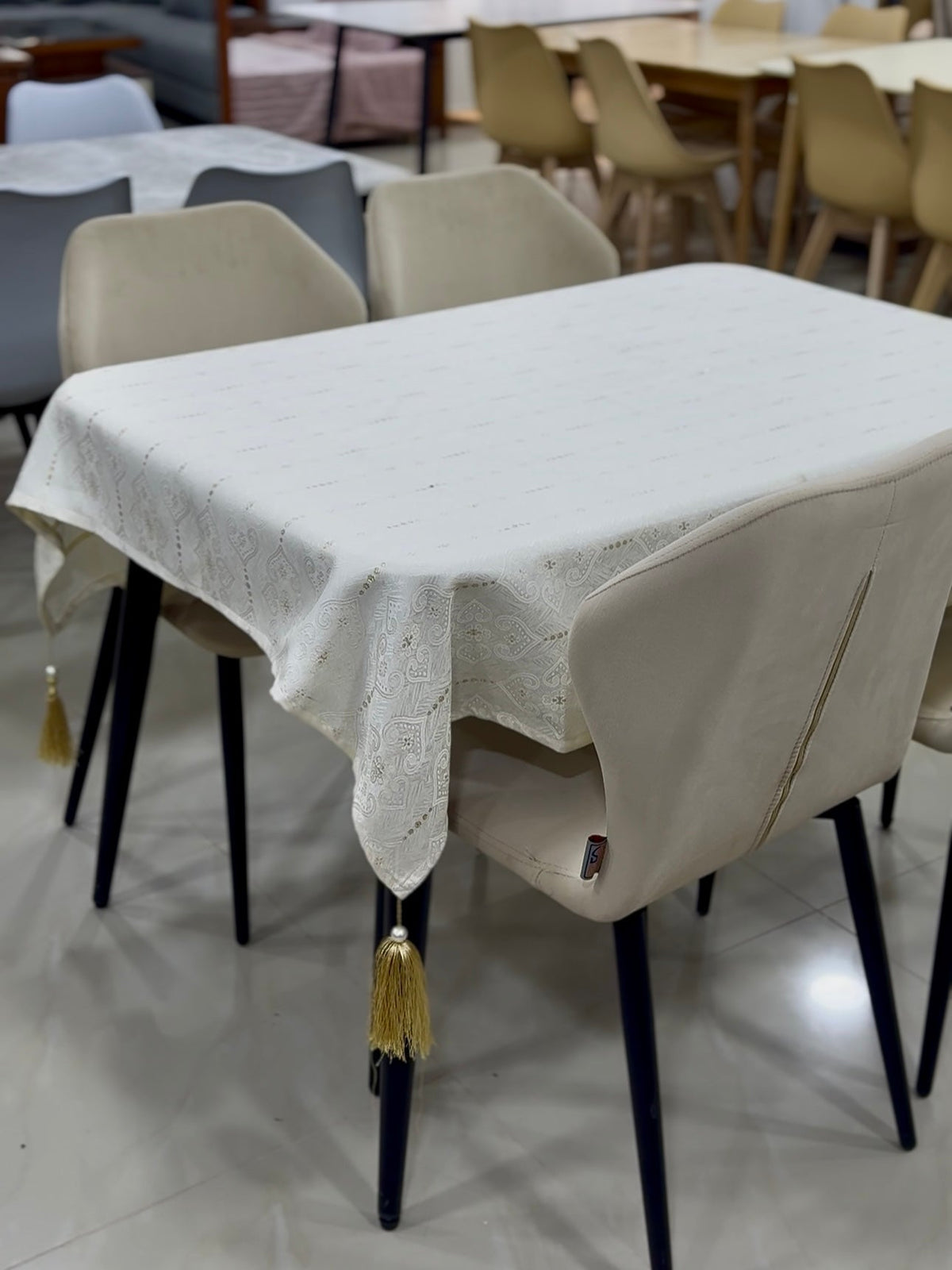 Nappe de table LUX 7p